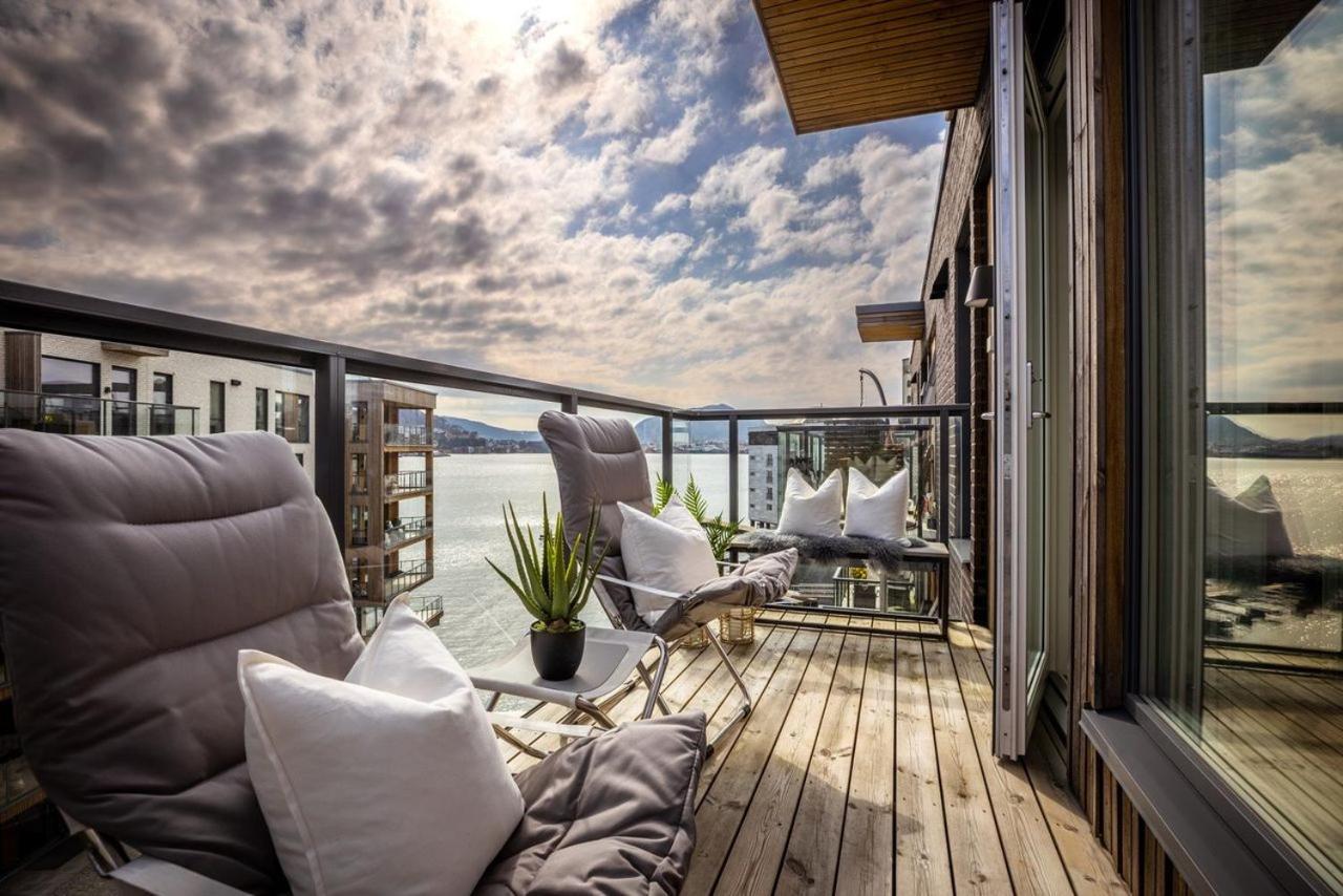 New Penthouse Apartment With Sea View In Bergen Centrum エクステリア 写真